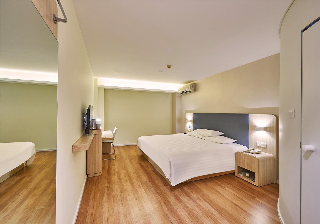 Hanting Hotel Shanghai Pudong Airport Zhuqiao Exterior foto