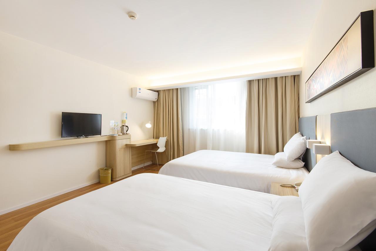 Hanting Hotel Shanghai Pudong Airport Zhuqiao Exterior foto